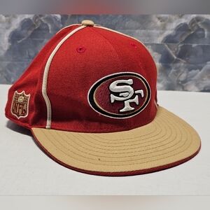 San Francisco 49ers reebok snapback hat with a red crown and a beige brim 7 1/4